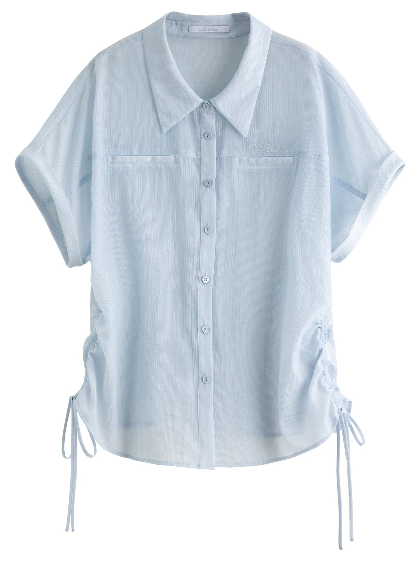 Sommerliches Damen-Shirt mit figurbetontem, künstlerischem Druck und einzigartigem Muster – lässig und schick.