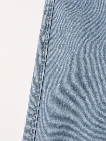 Elegantes ärmelloses Minikleid für Damen mit Patchwork-Design und Diamantmuster – schulterfrei und figurbetont.