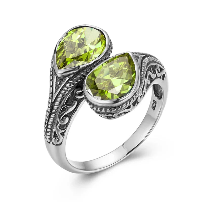 Damen-Ring aus Silber 925 mit zwei Granatsteinen im Vintage Gotischen Stil Eleganter Verlobungs- oder Jubiläumsschmuck