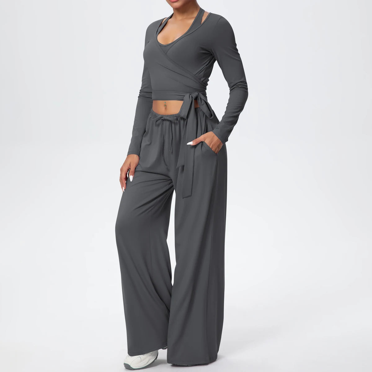 Damen Sportset mit Wickeloberteil und Langarmhose in Dunkelgrau, Taillenband, weite Beine