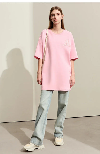 Damen Rundhals-T-Shirt im minimalistischen Stil mit lässiger Stickerei und kurzen Ärmeln