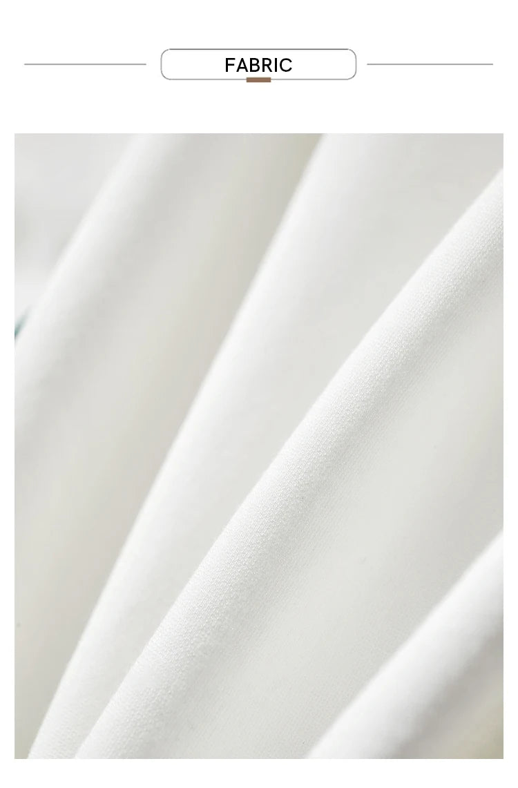 Damen T-Shirt im Minimalismus-Stil mit V-Ausschnitt und Kontrastnähten