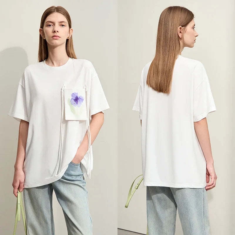 Damen T-Shirt im Minimalismus-Stil mit Taschen und elastischem O-Neck