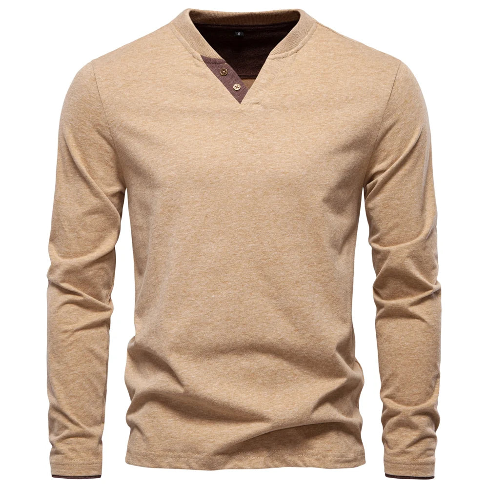Khakifarbenes Henley-Langarmshirt mit V-Ausschnitt und Knopfleiste