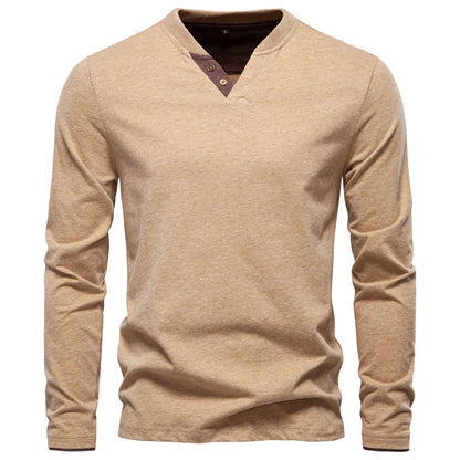 Khakifarbenes Henley-Langarmshirt mit V-Ausschnitt und Knopfleiste