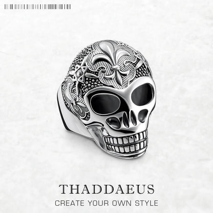 Ring aus 925er Sterlingsilber mit geschwärztem Totenkopf-Motiv im europäischen Stil