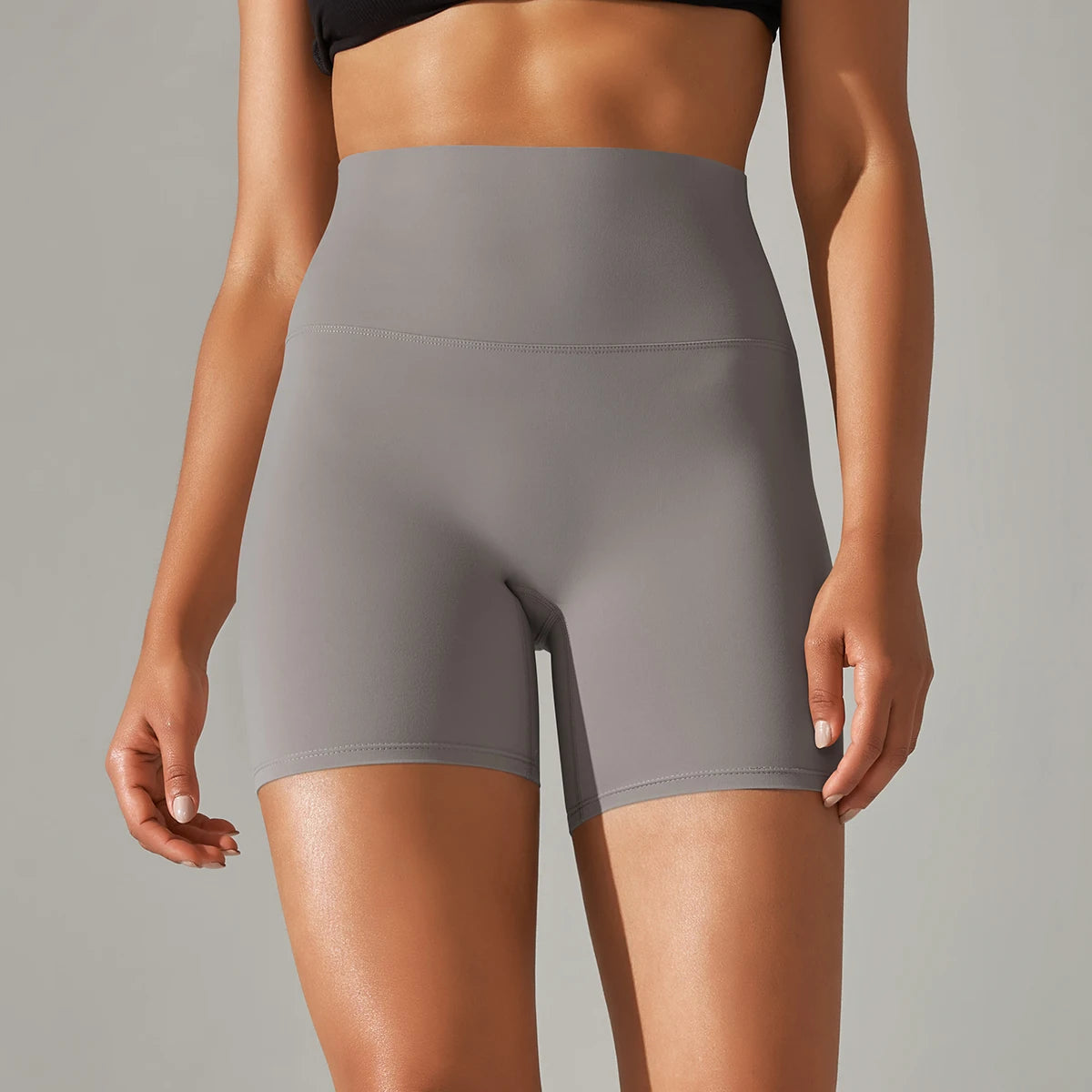 Nahtlose Sportshorts mit hohem Bund für Frauen, taubengrau