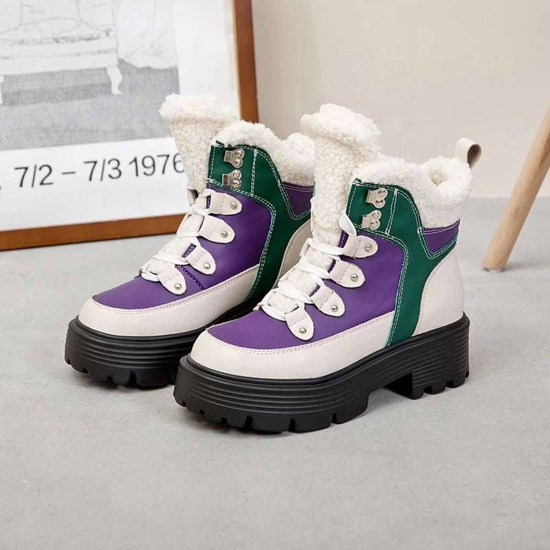 Damen-Snowboots lila-grün-weiß, Schnürung, Plüschfutter und dicke Profilsohle