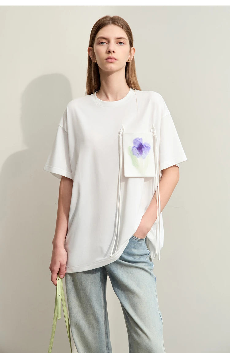 Damen T-Shirt im Minimalismus-Stil mit Taschen und elastischem O-Neck
