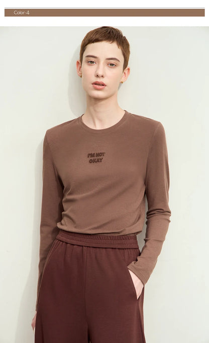 Damen T-Shirt mit minimalistischem Design und gesticktem Brief für den Herbst