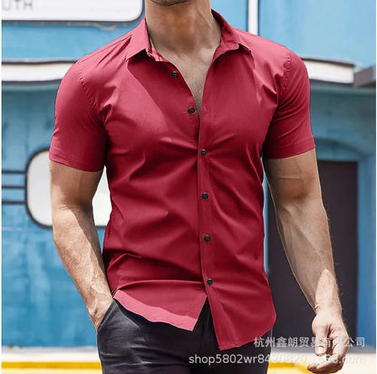 Lässiges Herren-Cardigan-Hemd mit kurzen Ärmeln und Reverskragen in Unifarbe – ideal für den Sommer.