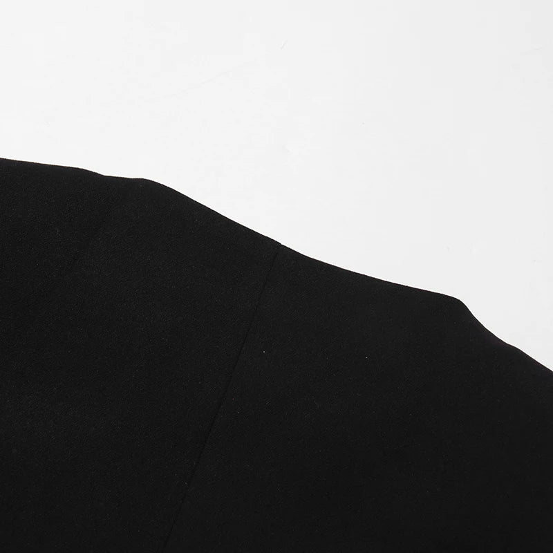 Minimalistisches Damen-Kleid mit Reverskragen, langen Ärmeln und hohem Bund – Patchwork-Design und lockere Passform