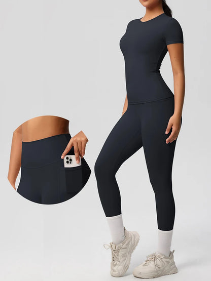 Yogaanzug (2-teilig) in Graphitgrau: T-Shirt und Leggings, Taschen-Detail