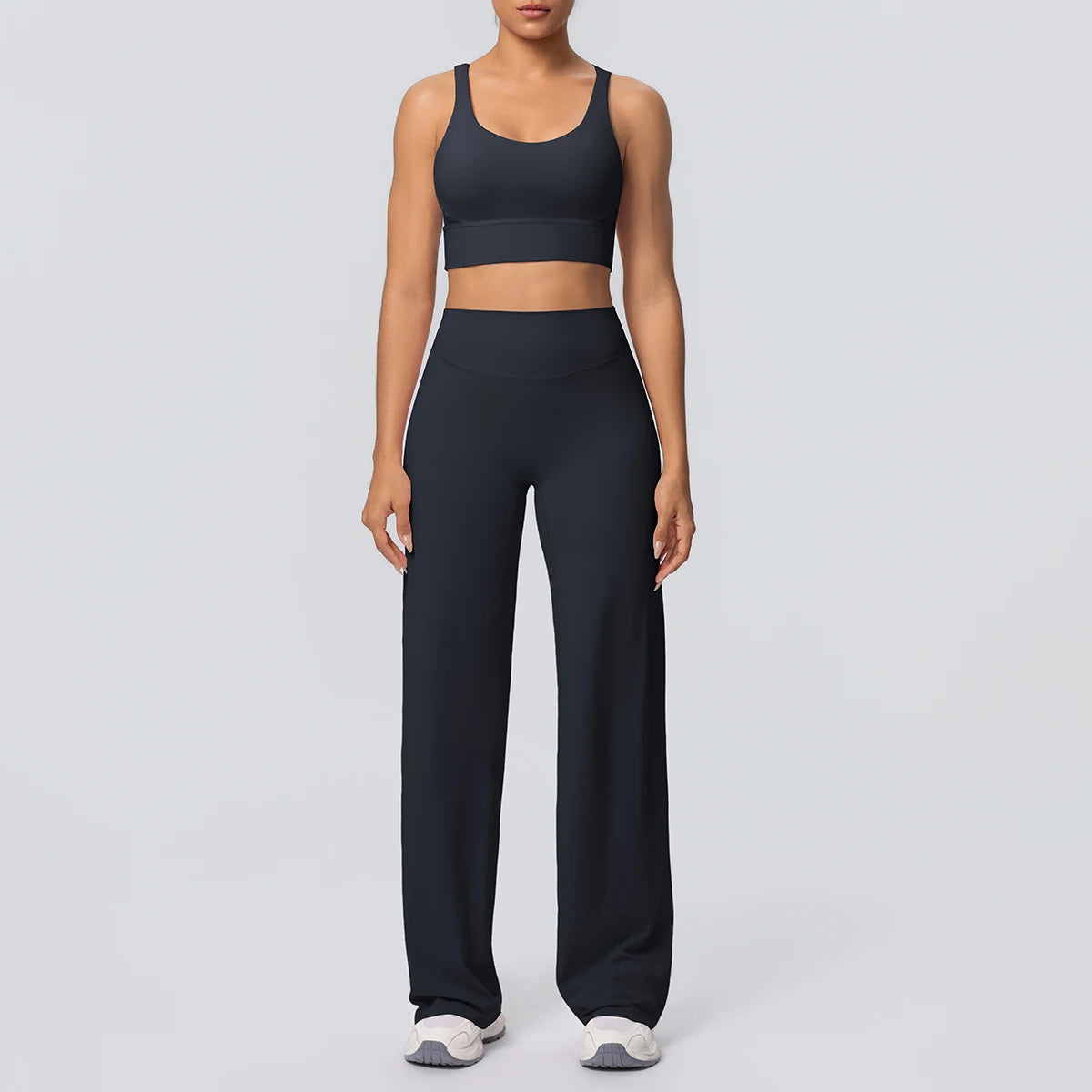 Zweiteiliges Sport-Set: Kreuz-BH-Top und weite Sporthose, schwarz