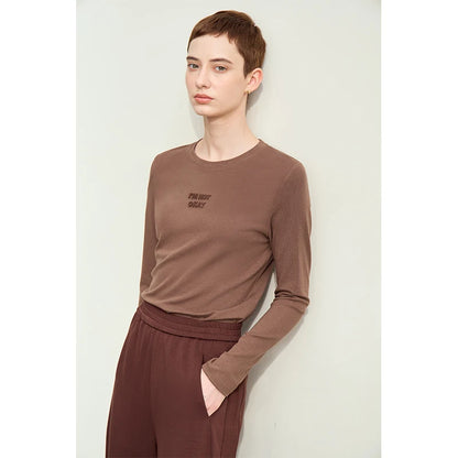 Damen T-Shirt mit minimalistischem Design und gesticktem Brief für den Herbst