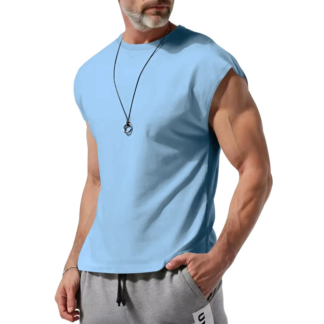 Eng anliegendes Herren-Unterhemd aus Baumwolle – schweißabsorbierend und ideal für Fitness und Sport im Sommer.