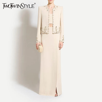 Ärmelloses Mini-Kleid mit Halterneck und Rüschen in Patchwork-Design – elegantes Damen-Outfit für besondere Anlässe