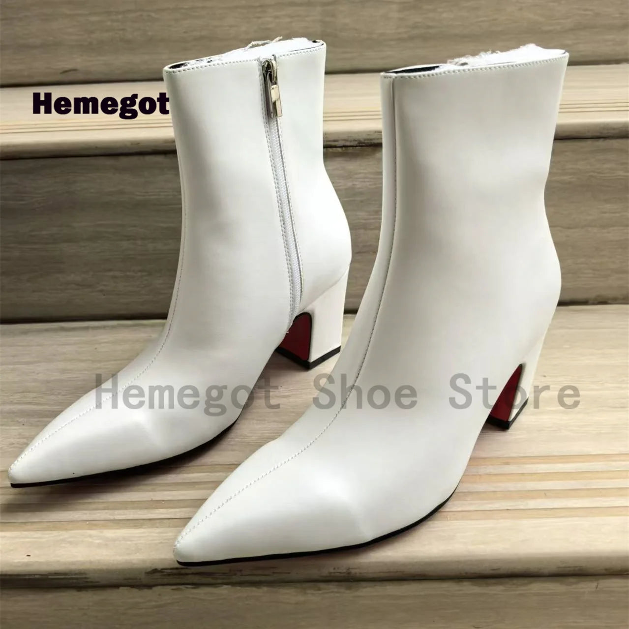 Chunky-Heel-Herrenstiefel mit seitlichem Reißverschluss, spitz zulaufende Zehen, weiß