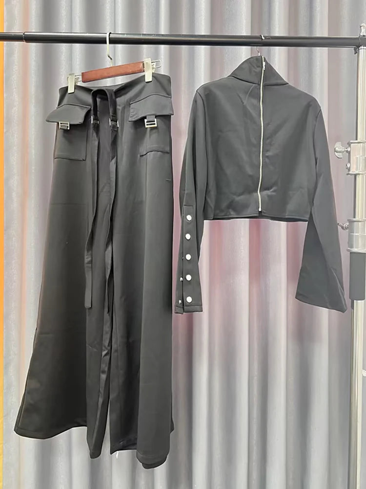 Elegantes zweiteiliges Damen-Set mit V-Ausschnitt, ärmellosem Oberteil und hoch tailliertem Rock mit 3D-Blumendetails.