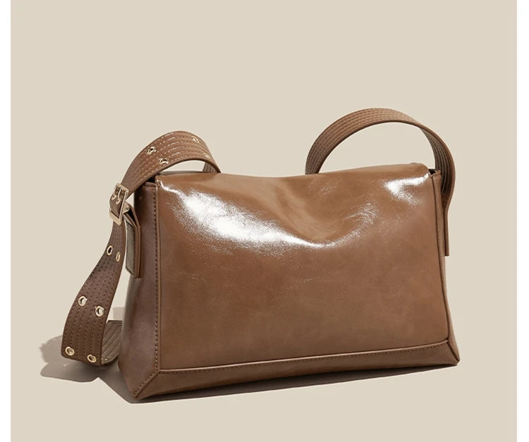 Damen Schultertasche aus Spaltleder und PU im Retro-Stil