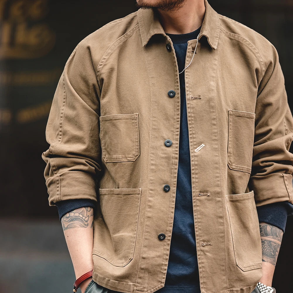 Herren Mantel aus schwerem Twill mit vier Taschen im Khaki-Farbton