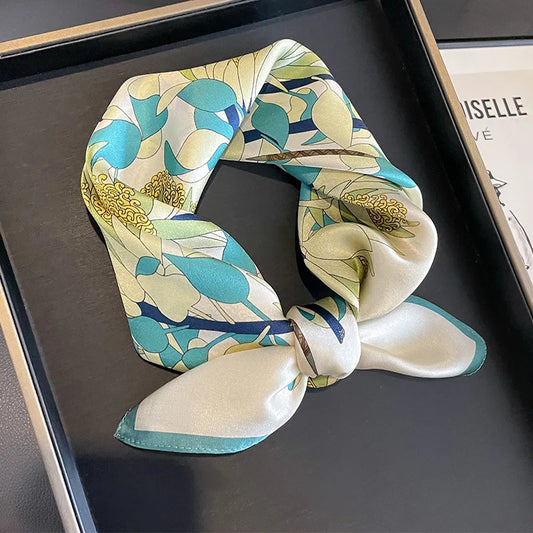 Damen Seidenschal 53cm quadratisch floral Halstuch Bandana Haarband hochwertig