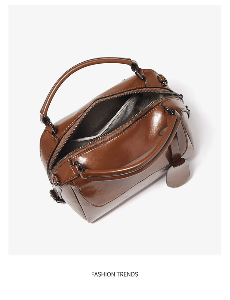 Damen Handtasche aus Spaltleder im Retro-Luxus-Design als Umhängetasche
