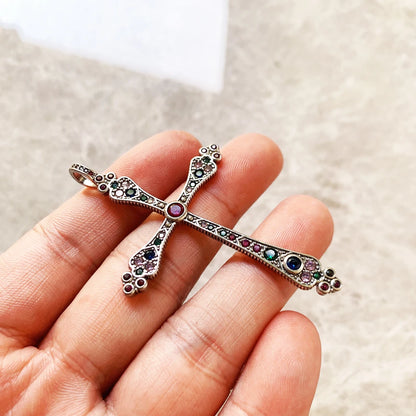 Damen-Charm-Anhänger Kreuz bunt viktorianisch Böhmen aus Sterlingsilber