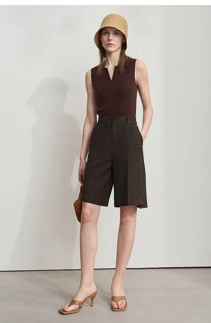 Damen Shorts im minimalistischen Stil mit Tasche für den Sommer