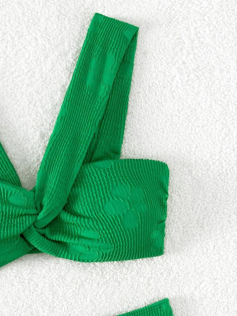 Blumiger Damen-Bikini mit brasilianischem Schnitt – ideal für Strand und Pool