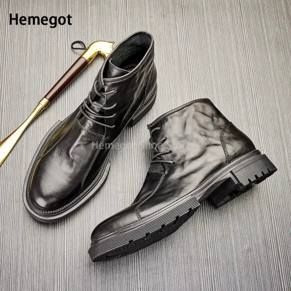 Herren-Schnürboots aus Leder, schwarz, hohe Form, Schnürung und Profilsohle