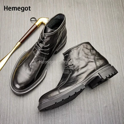 Herren-Schnürboots aus Leder, schwarz, hohe Form, Schnürung und Profilsohle
