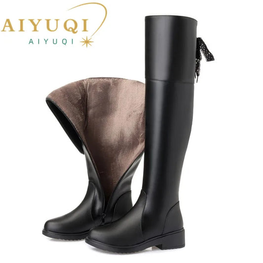 Frauen Stiefel aus echtem Leder im modischen Oberschenkelhohen Design