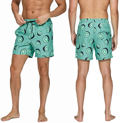 Herren-Badeshorts mit Mesh-Innenslip, verstellbarem Bund und Taschen – ideal für Sport und Freizeit.