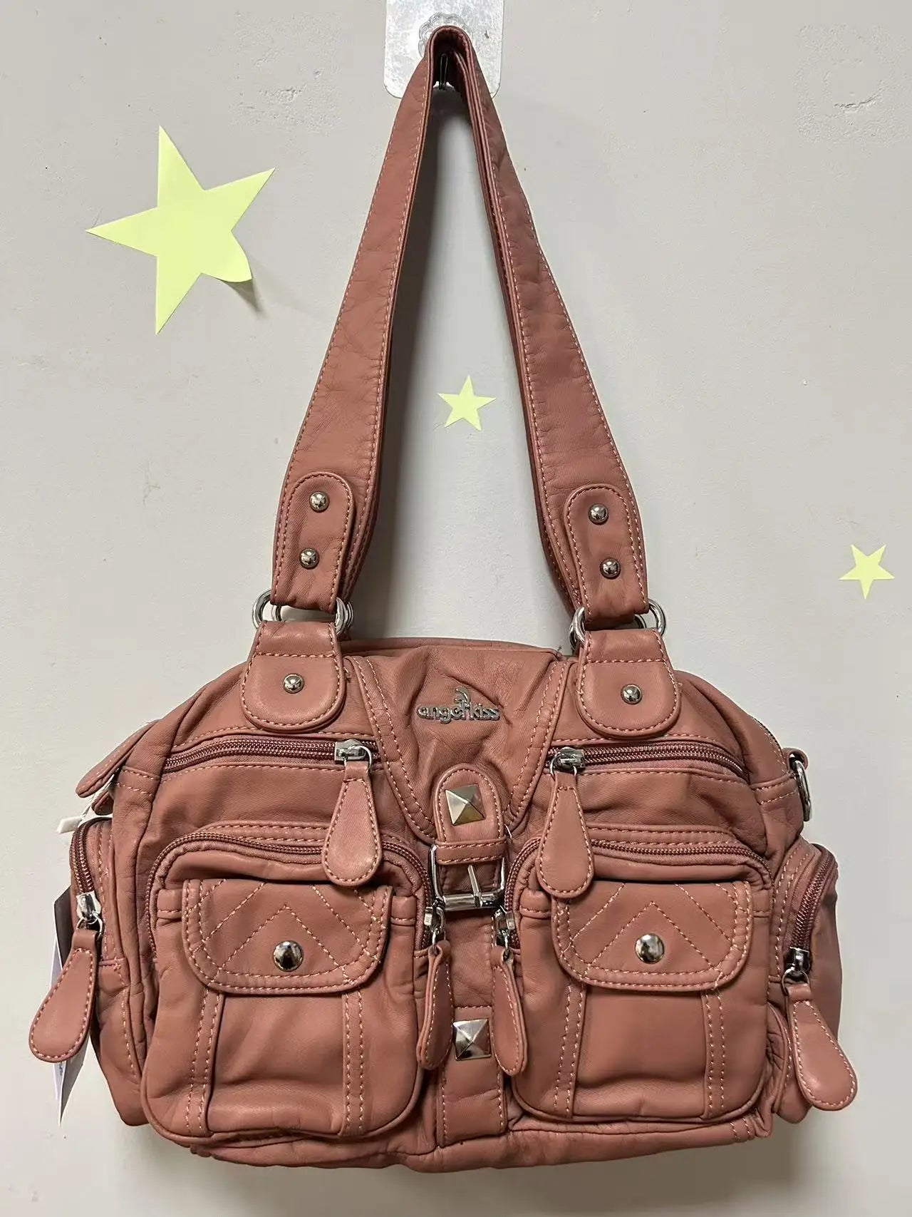 Damen-Schultertasche aus PU-Leder in kompakter Bauweise mit Angenehmer Haptik und Mehrfachfächern