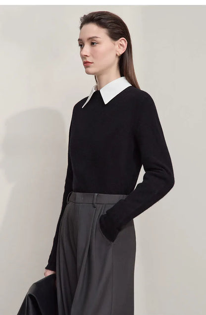 Schwarzer Wollpullover mit langem Arm und hoher schmaler Schlupf-Kragenform