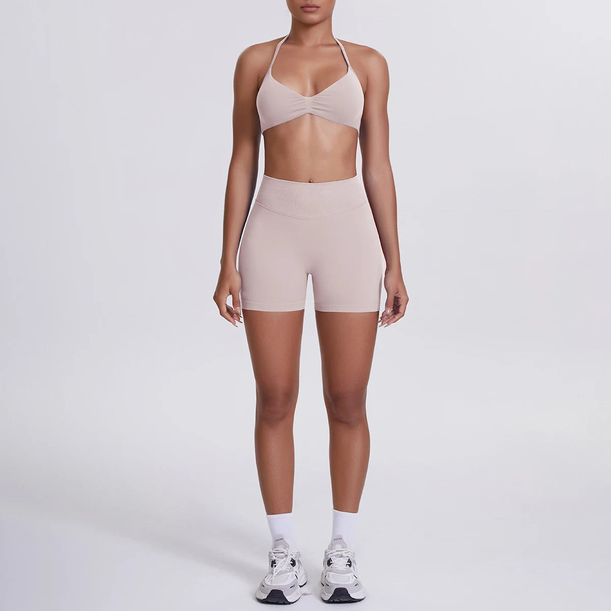 Damen-Yoga-Set: nahtloser Sport-BH und High-Waist-Shorts in Hellrosa