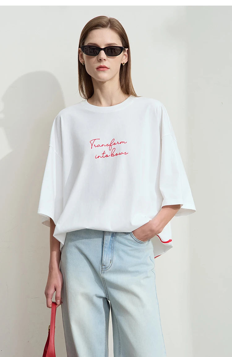 Damen T-Shirt aus ultraloch Stretch-Baumwolle mit Buchstaben-Bowknot-Aufdruck