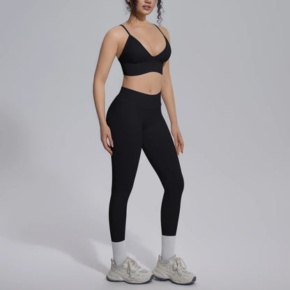 Schwarzes Yoga-Set für Damen: gepolsterter Sport-BH und lange Leggings