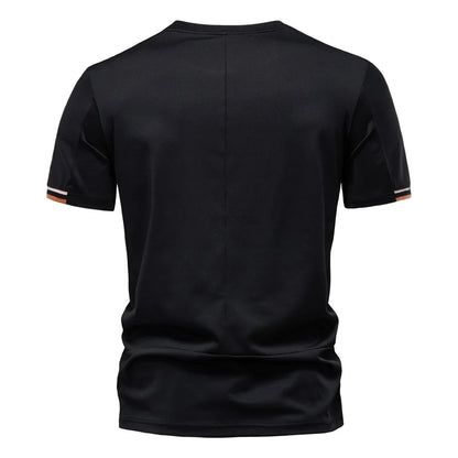Schwarzes Herren-T-Shirt mit Rundhalsausschnitt, Rückansicht mit Seitennähten