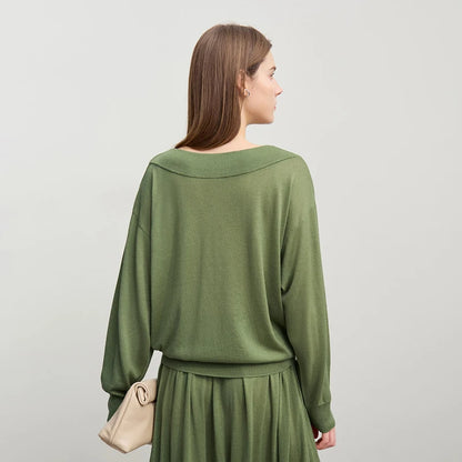 Grüner Strickpullover mit langem Ärmel, hinten gerundeter Linie, locker