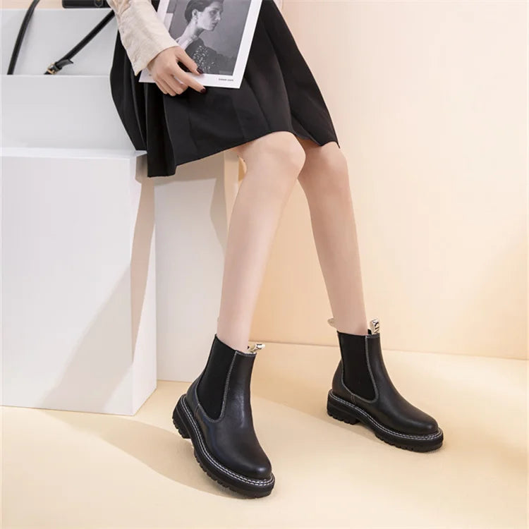 Women Winter Boots Sued Genuine Leather  New Fashion British Style Women Chelsea Boots Large Size 41　42　43 Female Ankle Boots