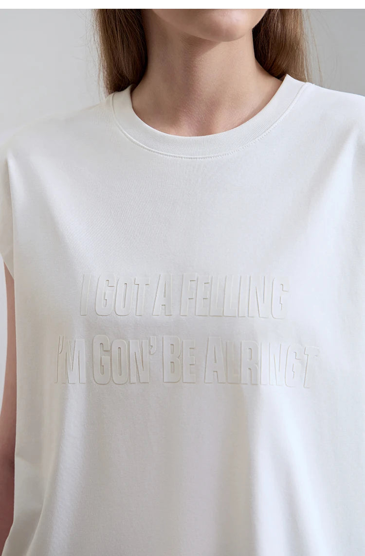 Damen T-Shirt aus Baumwolle mit lässigem O-Ausschnitt und breiten Schultern