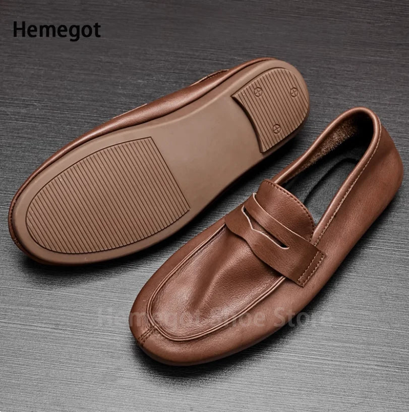 Herren-Loafer aus Leder, braun, mit kurzem Stegriemen und Profillaufsohle