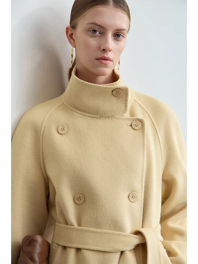 Damen Tweed Mantel im Winter-Look mit Stehkragen und Gürtel