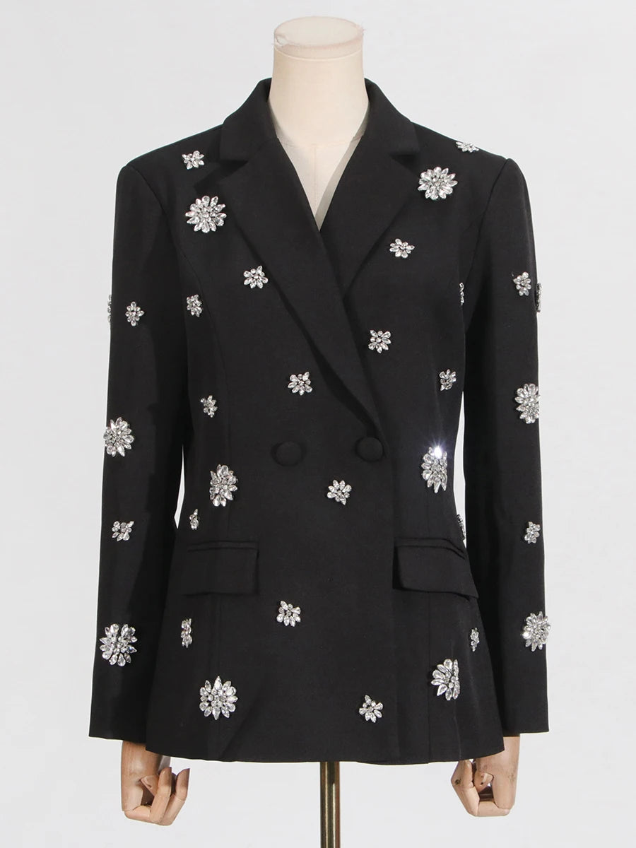 Elegantes Damenkleid mit hohem Kragen, langen Ärmeln und Perlenverzierung – Patchwork-Design mit Hohlschnitt und Schlitz.