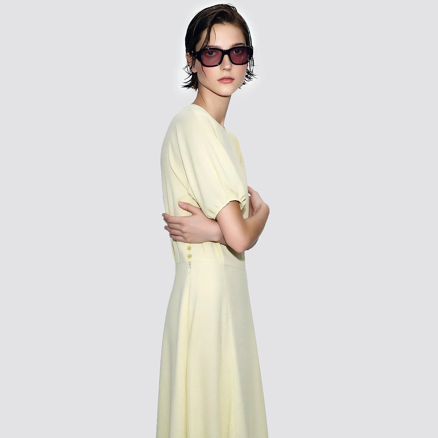 Elegantes Damen Sommerkleid Mit Knopfleiste Tailliertes A Linie Design