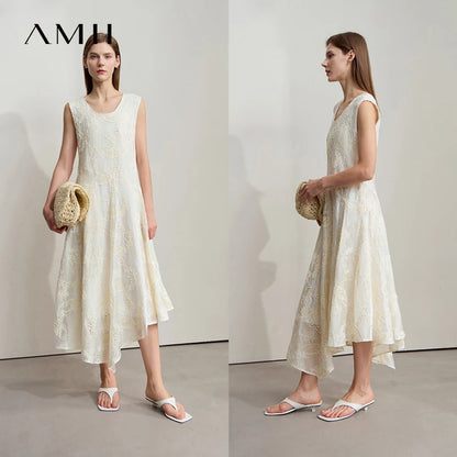 Beiges Midi-Kleid ohne Ärmel mit floralem Stickmuster, Rundhalsausschnitt und A-Linie