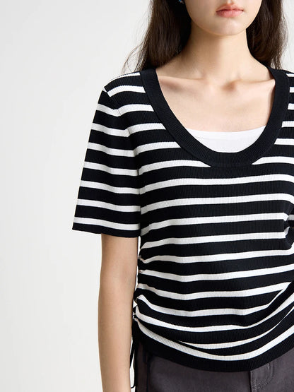 Langarmshirt für Damen in Übergröße mit französischem Pilzsaum und schlichter Textur – ideal für den Winter.