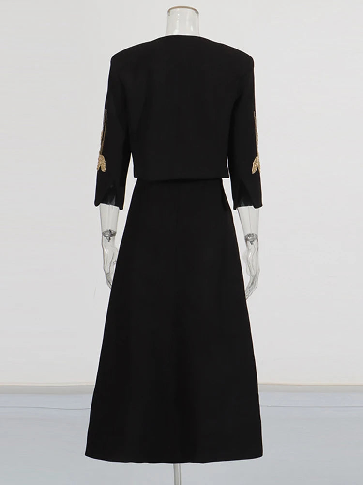 Minimalistisches Damen-Kleid mit Reverskragen, langen Ärmeln und hohem Bund – Patchwork-Design und lockere Passform